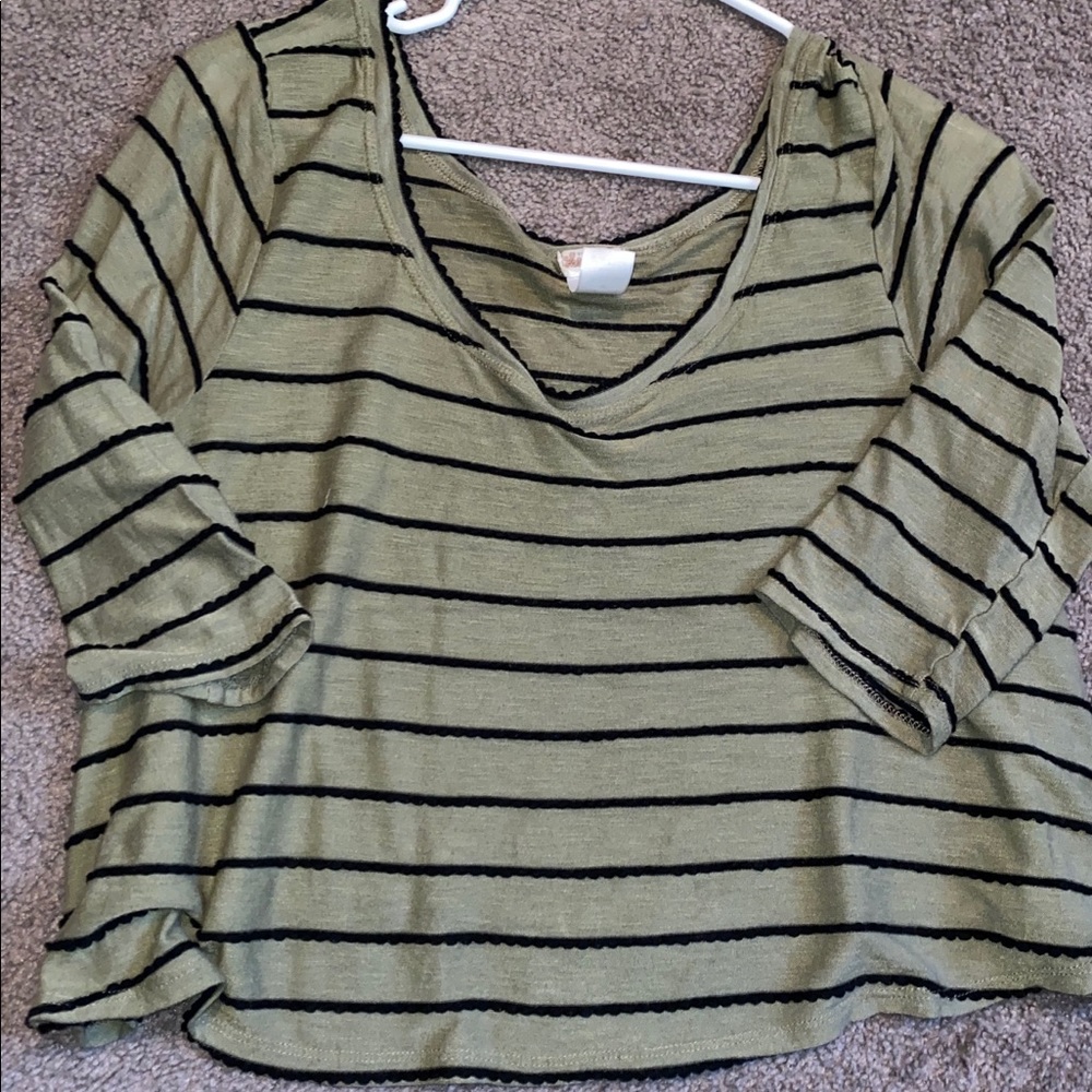 Green and black stripped 3/4 top